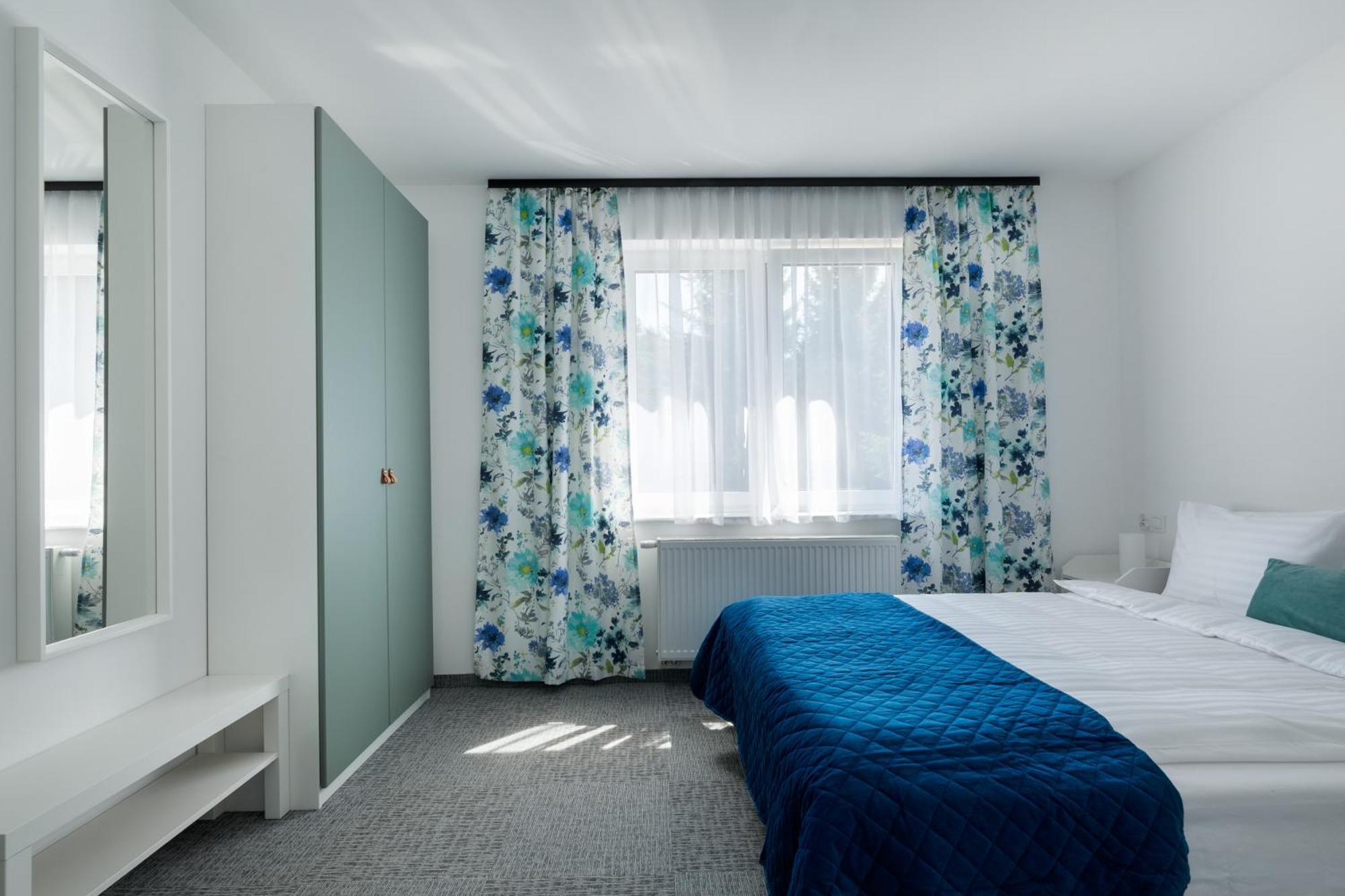 Apartamenty Wczasowa - Komfort Z Narciarnia Kudowa Zdroj Exterior photo