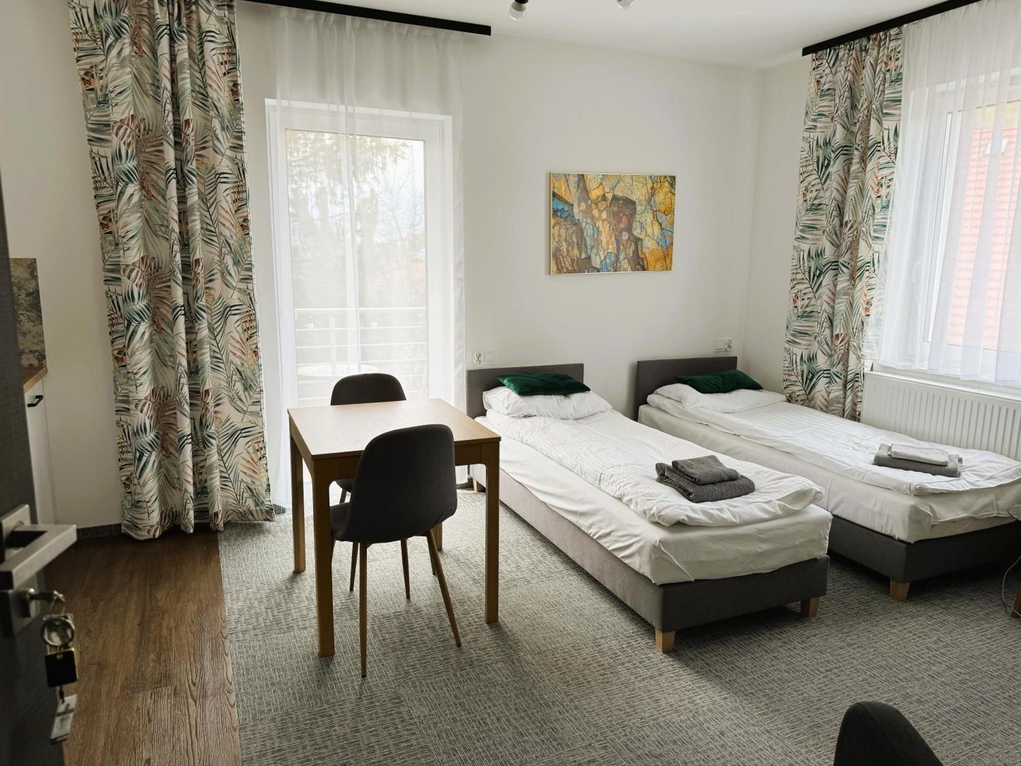 Apartamenty Wczasowa - Komfort Z Narciarnia Kudowa Zdroj Exterior photo